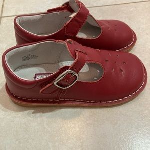 L’Amour red t strap close toe leather shoes for girls size 11